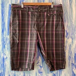 Columbia Charcoal & Plum Plaid Golf Shorts WM 12